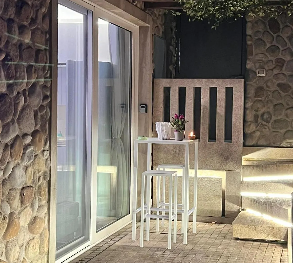 Garden Suite Castle Desenzano del Garda 0*,