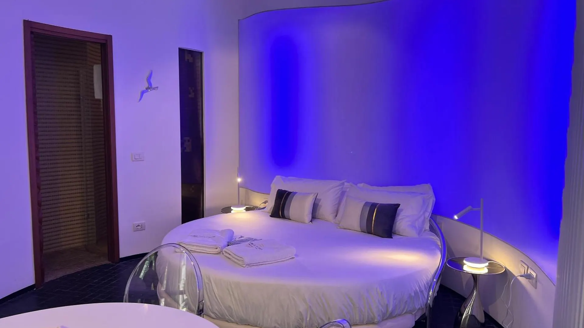 Apartment Garden Suite Castle Desenzano del Garda Italy